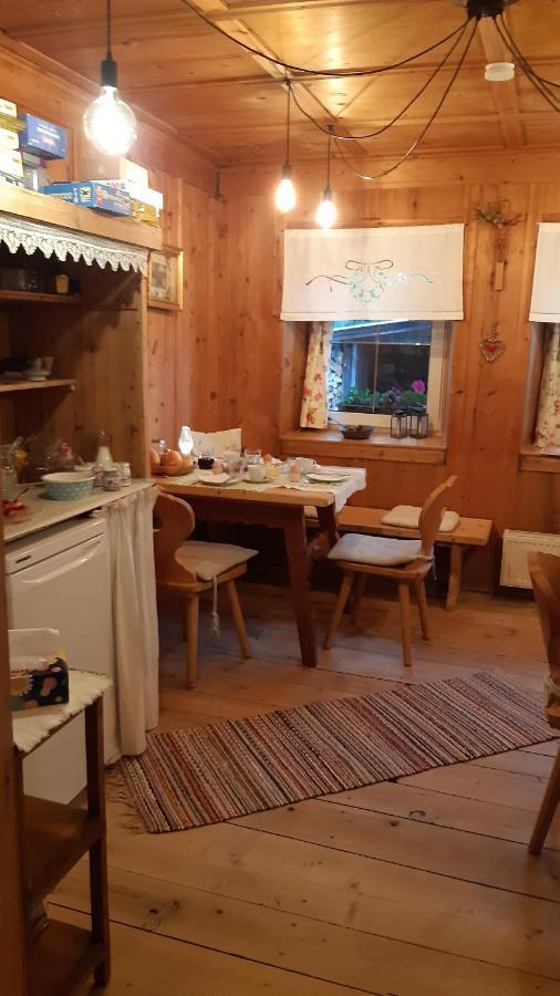 Bed & Breakfast Dolomiti Bey Haus Pinter Assling Exterior foto